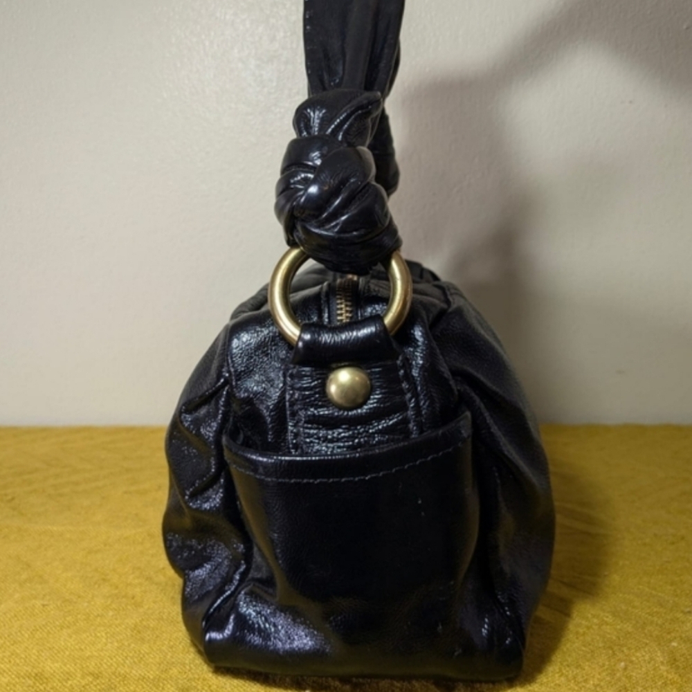 🍍Coach Shimmering Black Shoulder Bag Leather Knotted Handle Side Pockets - Picture 8 of 9